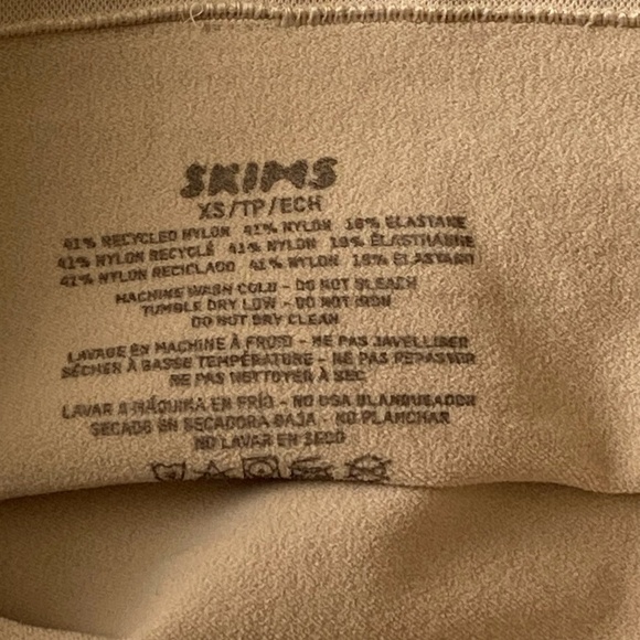 NEW SKIMS Seamless Sculpt High-Waisted Thong Clay Size XS - Picture 8 of 8